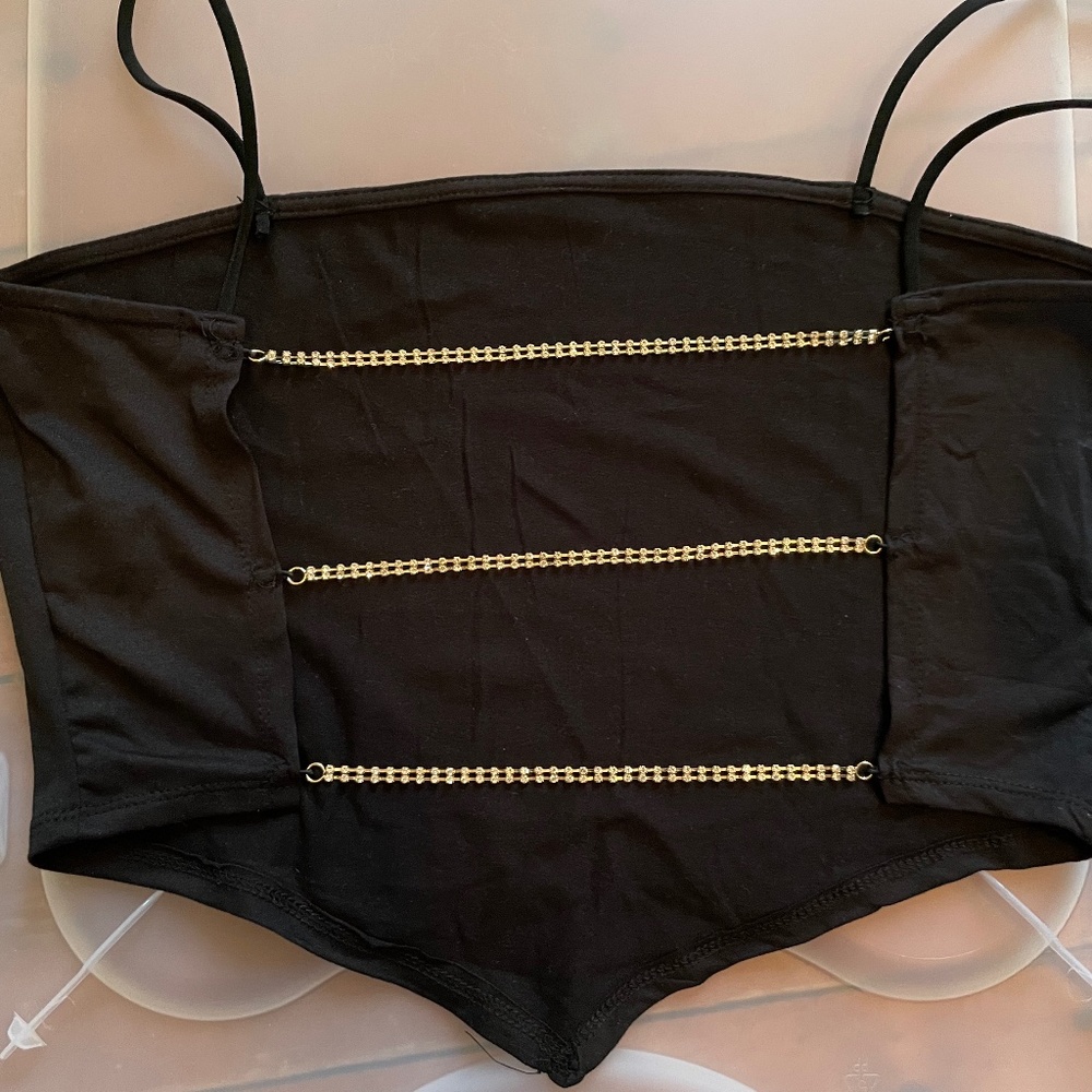 Black Back Chain Link Crop Top